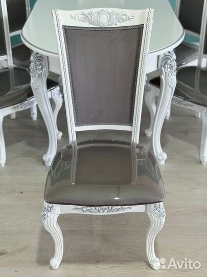 Стол кухонный раздвижной и Стулья