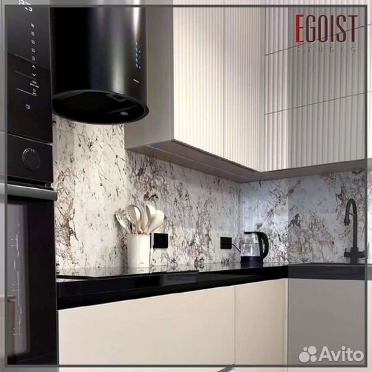 Кухня со скрытыми ручками