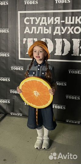 Джинсовый комбинезон для девочки todes 122-128