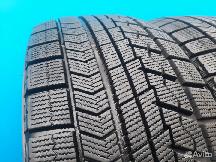 Bridgestone Blizzak VRX 235/45 R17 94Q