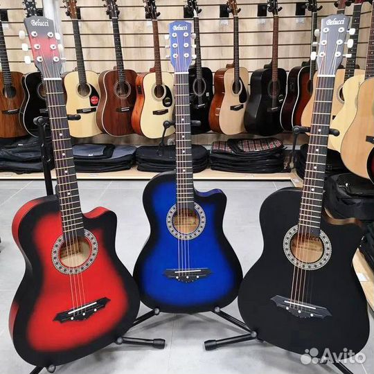 Акустическая гитара