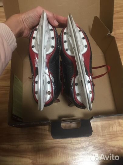 Хоккейные коньки bauer vapor 2,7x JR размер 1,5 EE