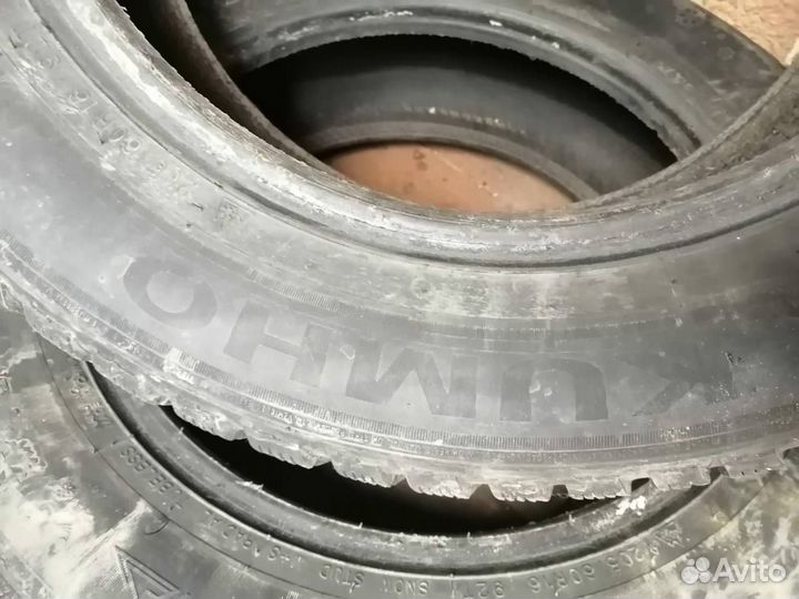 Kumho I'Zen KW22 205/60 R16 92T