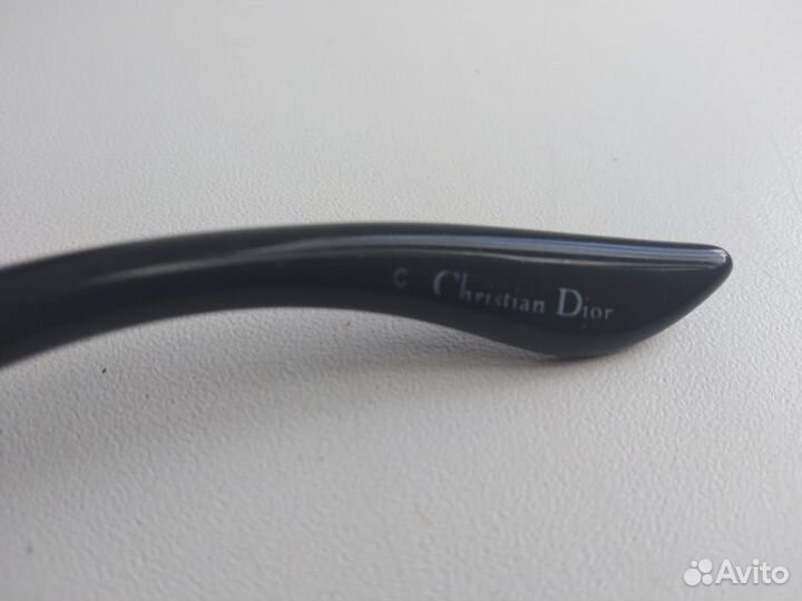 Солнцезащитные очки женские брендовые