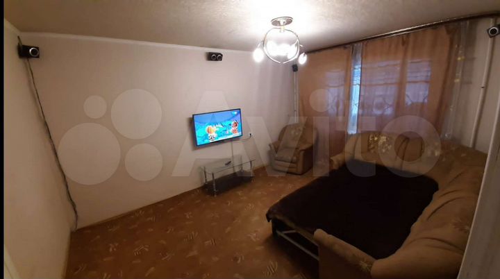 2-к. квартира, 49 м², 1/9 эт.