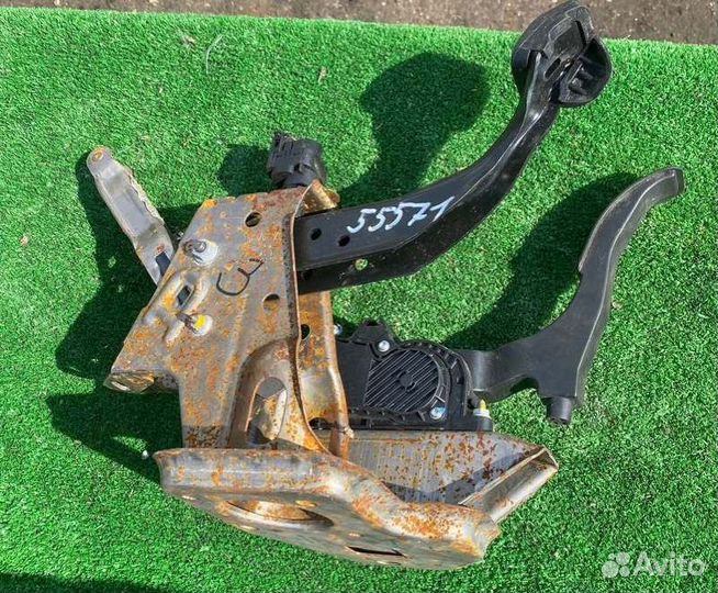 Узел педальный (блок педалей) Skoda Fabia 1.2 2008