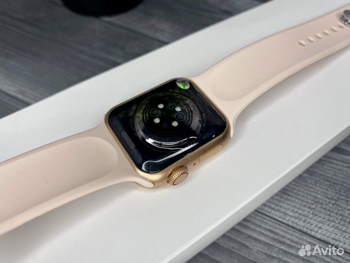 Apple Watch 8 41 mm Мини + золотой ремешок