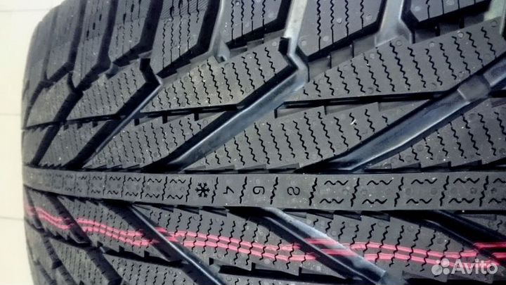 Nokian Tyres Hakkapeliitta R2 255/35 R20 97R