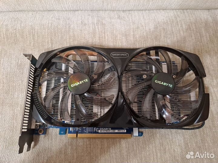 AMD Radeon HD 7850 1 GB