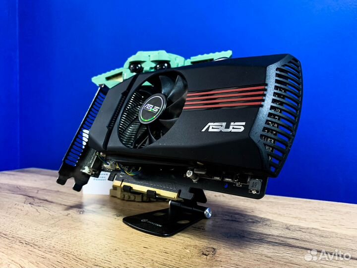 Видеокарта Asus GTX 550Ti 1Gb 192Bit