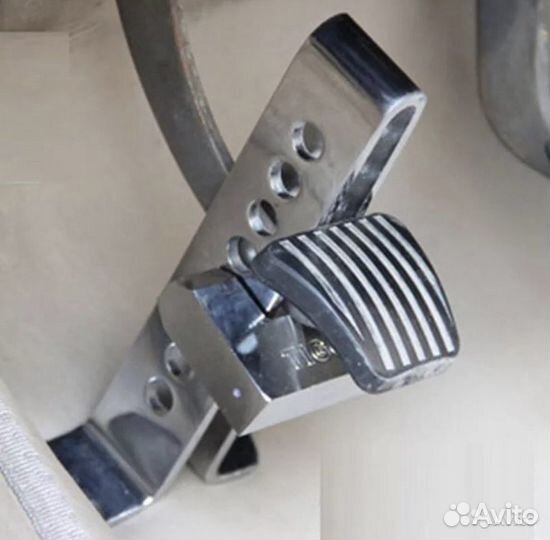 Блокиратор педалей