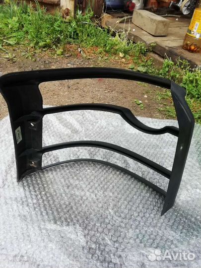 Решетка заднего фанаря фрилендер 2