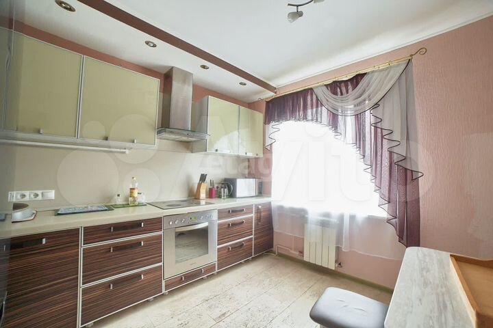 4-к. квартира, 70,4 м², 2/10 эт.