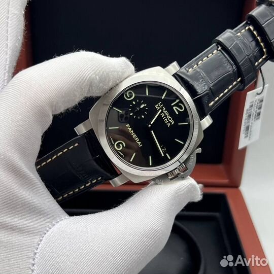 Часы Panerai Luminor Marina