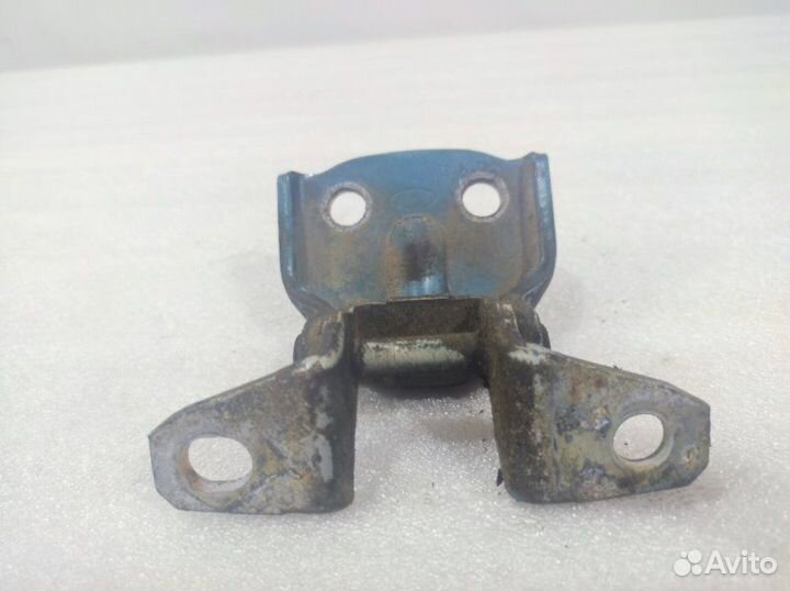 Петля двери задняя правая Hyundai Santa Fe