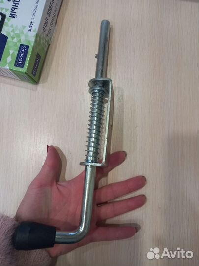 Задвижка пружинная