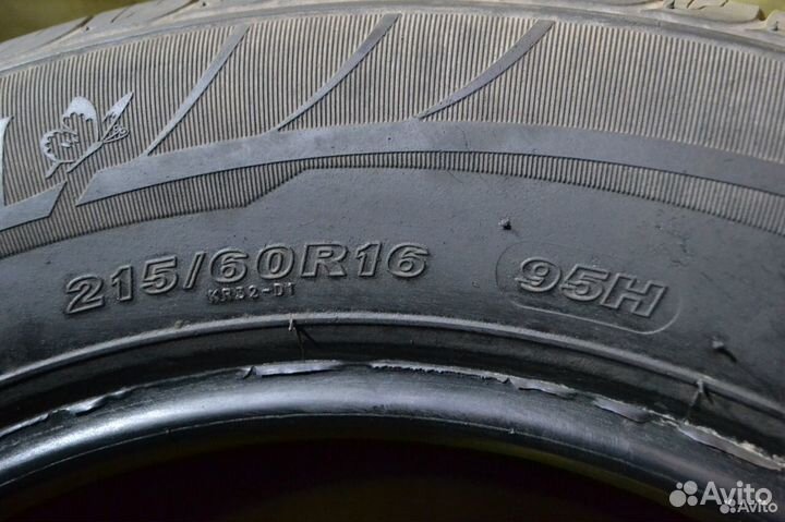 Kenda KR32 Kuavela SL 215/60 R16