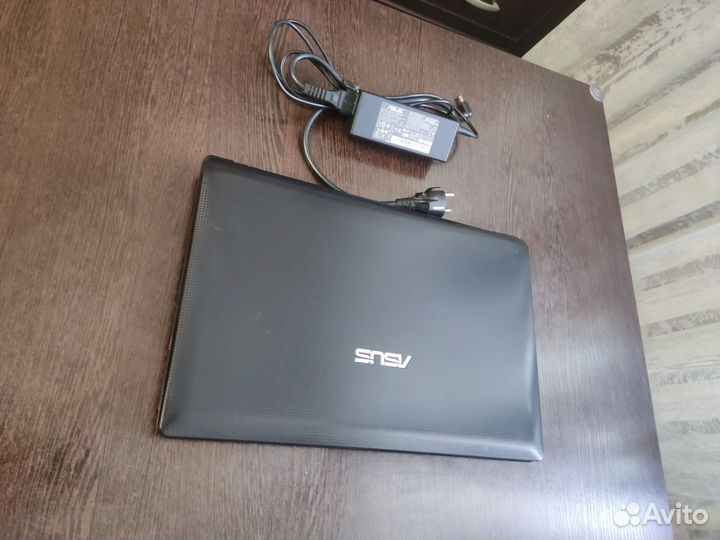 Asus i3/8gb/SSD