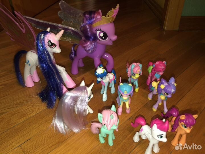 Фигурки единорогов,пони,динозавры Collecta