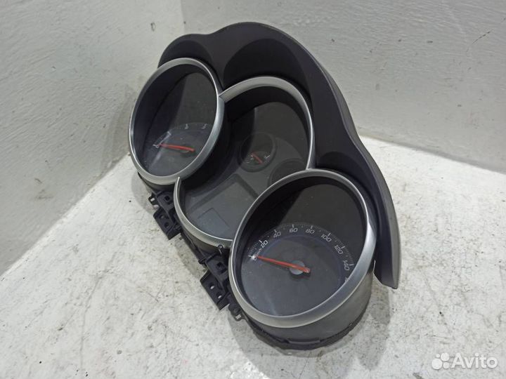 Панель приборов Шевроле