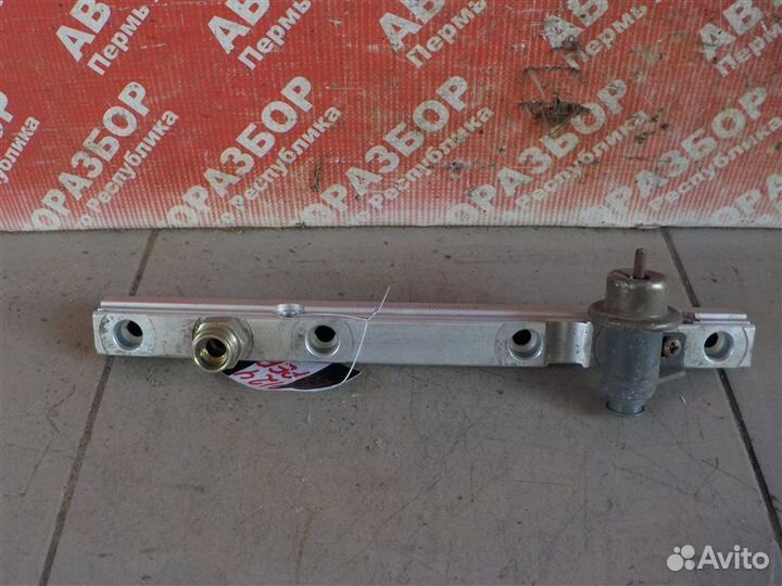 Топливная рампа Daewoo Espero седан C20LE 1993