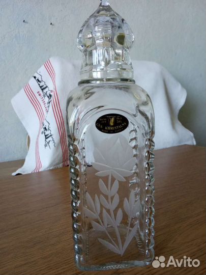 Хрустальные вазы и штоф