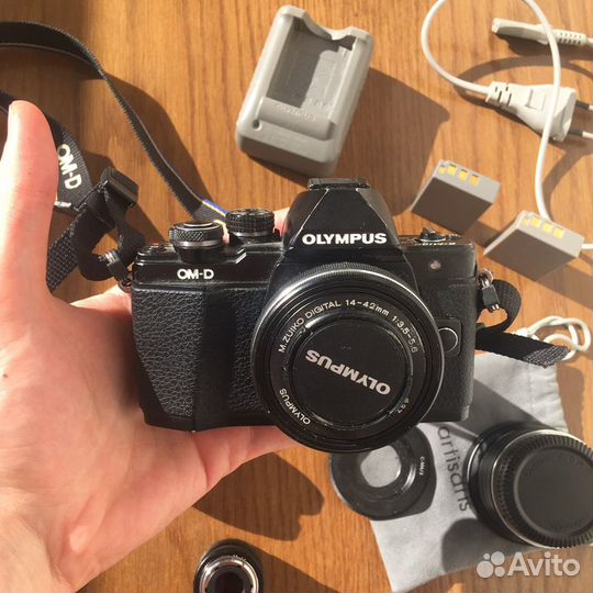 Беззеркальная камера Olympus OM-D E-M10 Mark II