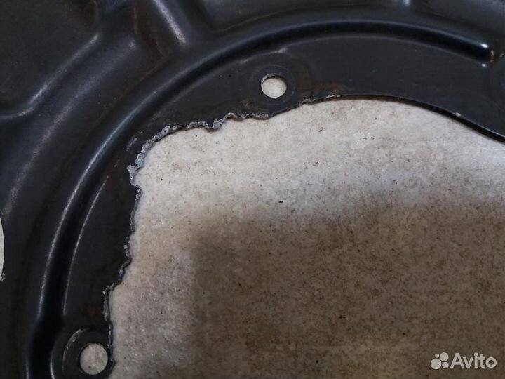 Пыльник тормозного диска Mercedes-Benz S-Class W22