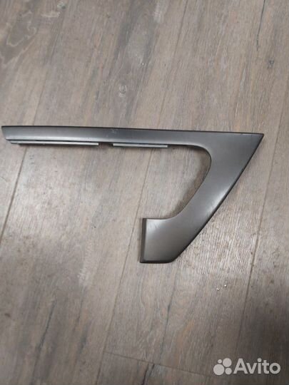 Накладка двери передняя левая Toyota Land Cruiser