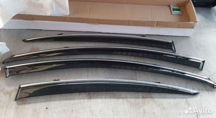 Дефлекторы / ветровики на все модели авто