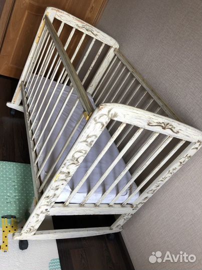 Детская кроватка