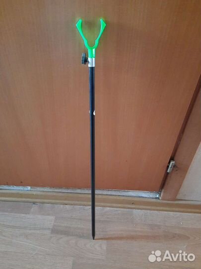 Стойка/подставка для удочки