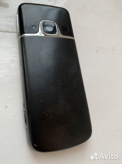 Телефон Nokia 6700