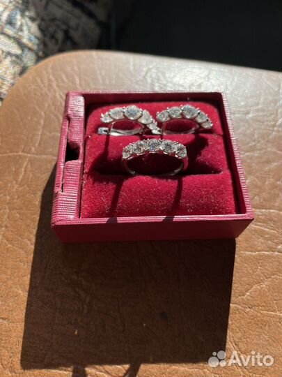 Серебряные серьги и кольцо (комплект )