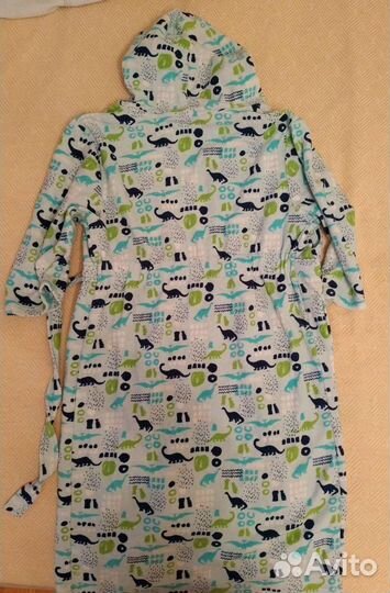 Вещи на мальчика,146р (халат, рубашки, толстовки)