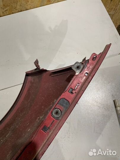 Крыло переднее правое Renault Megane кабриолет