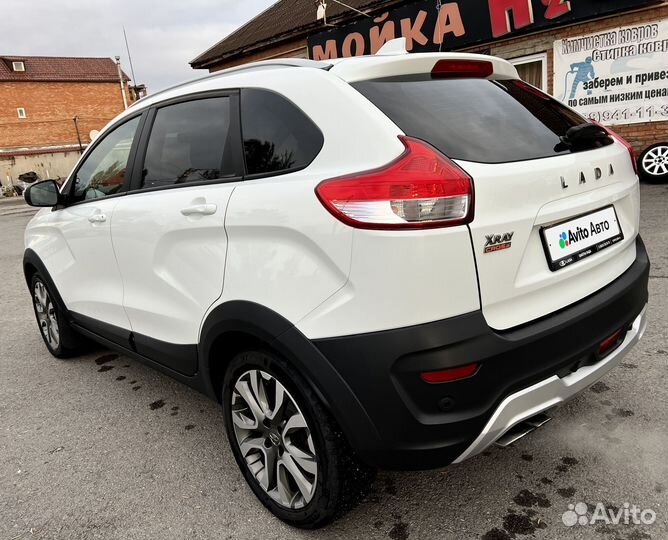 LADA XRAY Cross 1.8 МТ, 2019, 63 000 км