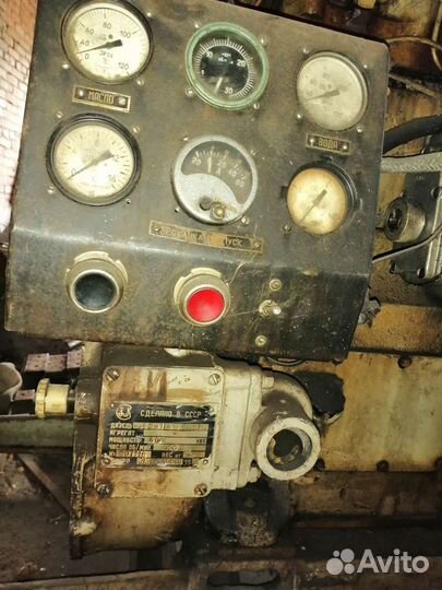 Судовой двигатель