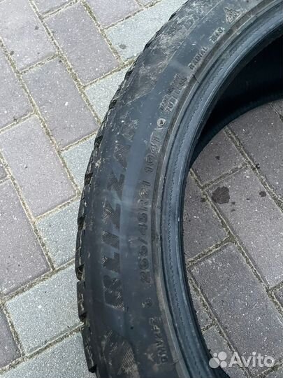 Bridgestone Blizzak DM-V2 265/45 R21 104T