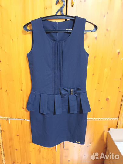 Платье офисное