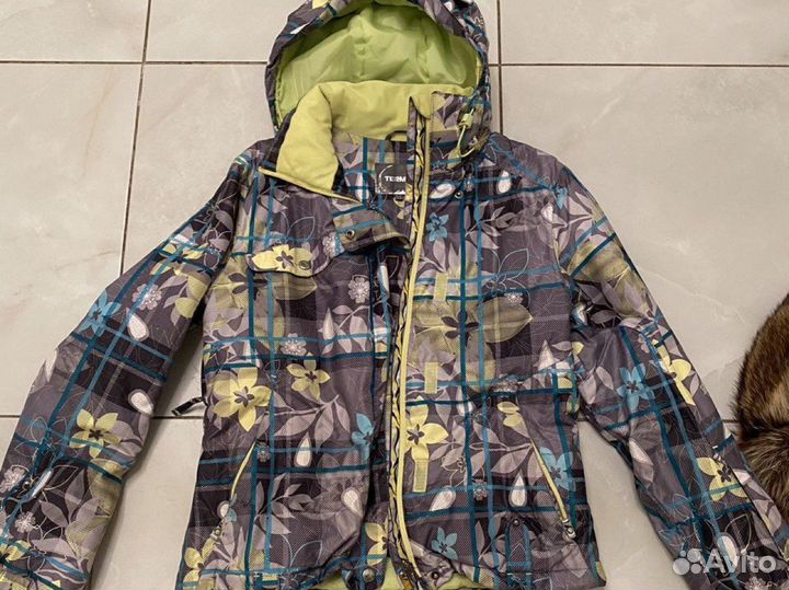 Куртка зимняя спортивная женская