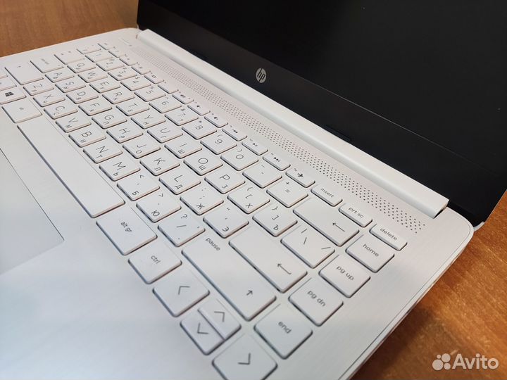 Новый 4х ядерный ноутбук HP 14s intel/SSD/FullHD