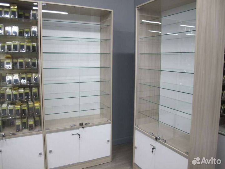 Стеклянная витрина по вашим размерам
