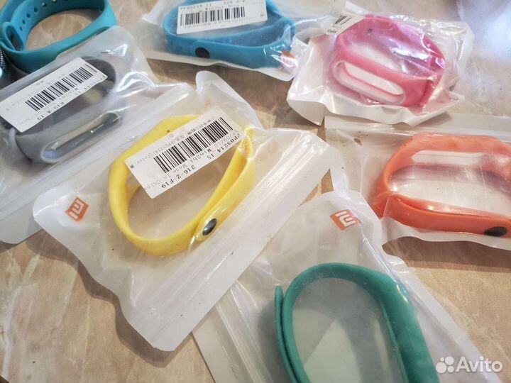 Браслеты для MiBand 2