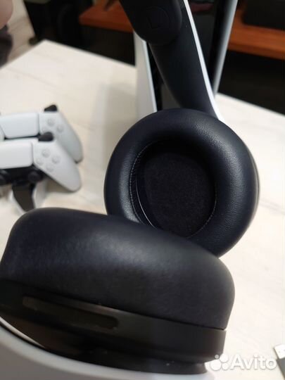PlayStation 5 + 2 геймпада + докстанция + наушники