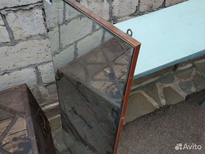 Трюмо, трельяж