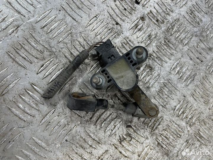 Датчик положения кузова Lincoln Navigator