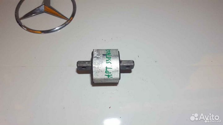 Опора двигателя задняя Mercedes C E