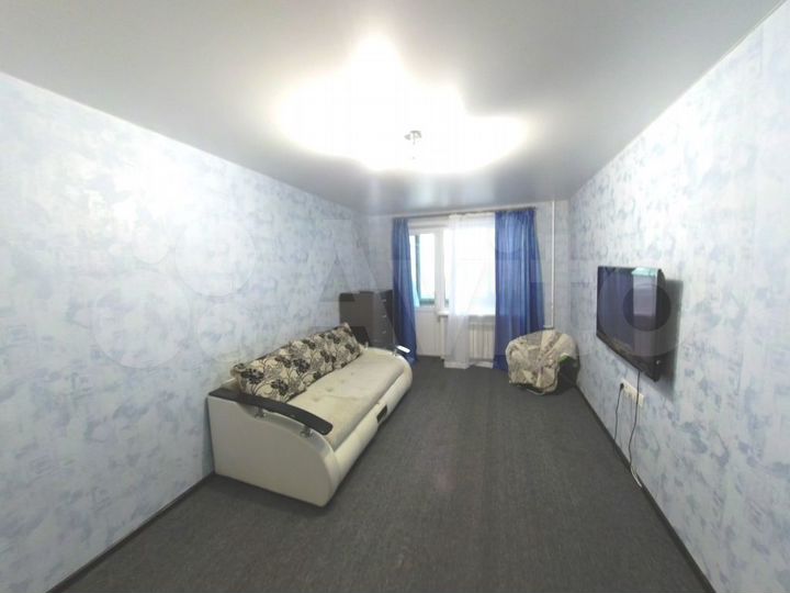 2-к. квартира, 49 м², 1/9 эт.