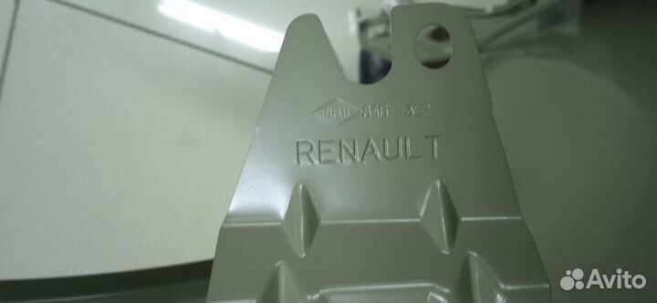 Крыло LADA Largus переднее правое в сборе